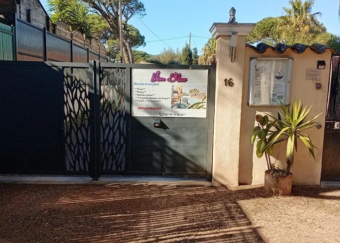 T2 - Reve D'Azur 20M2 Bord De Mer- Plage De La Nartelle- Sainte Maxime - Piscine Partagee - Parking - Bbq - Draps Inclus 아파트