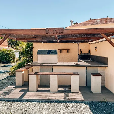 T2 - Reve D'azur 20m2 Bord De - Piscine Partagee - Parking - Bbq - Draps Inclus Апартаменты *