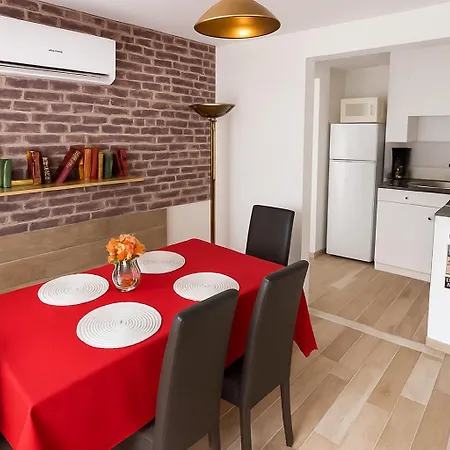 Апартаменты T2 - Reve D'azur 20m2 Bord De - Piscine Partagee - Parking - Bbq - Draps Inclus *