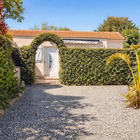 T2- 20M2 Reve D'Azur- Plage De La Nartelle - Arrivee 17H-20H Maximum - Sejour Au Calme - Caution 100E Apartment