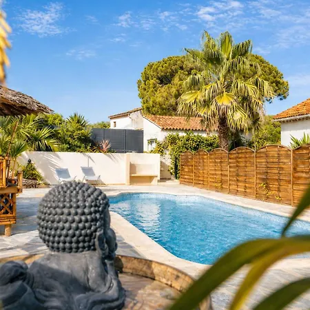 Apartment T2- 20M2 -Plage De La Nartelle A 200M -Piscine Partagee - Parking - Bbq - Sejour Calme & Detente- Check-In 20H Maximum *